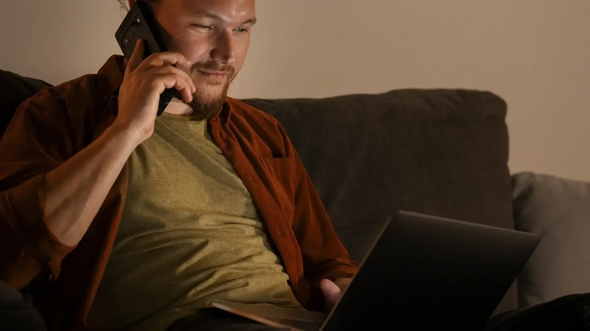 The World's 1st AI Note Taker for Ambience, Phone & Bluetooth Calls